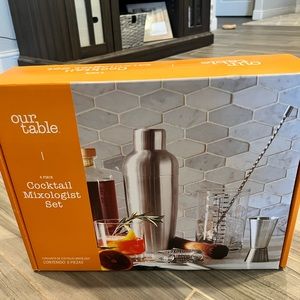 Brand New Our Table Mixology Set